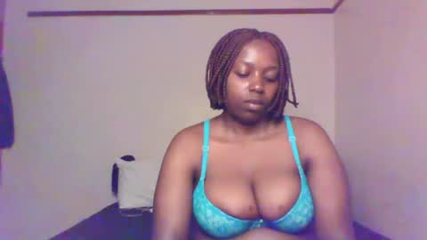 QUEEN online show from January 13, 12:30 am