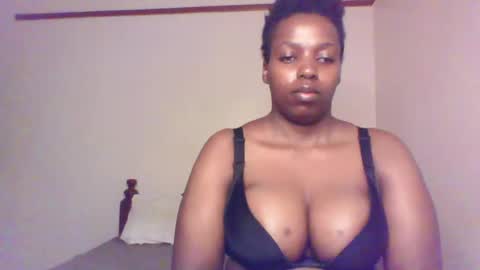 QUEEN online show from December 20, 12:52 am