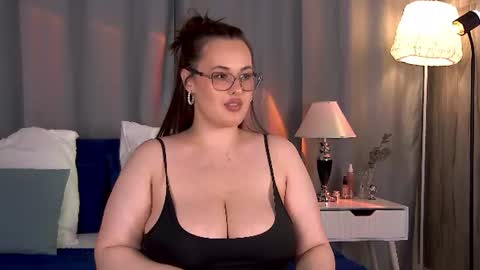 Monica online show from July 20, 7:47 pm