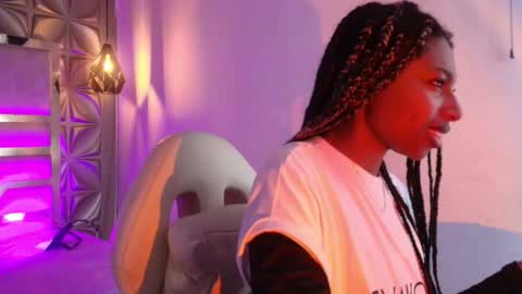   online show from February 4, 6:55 pm