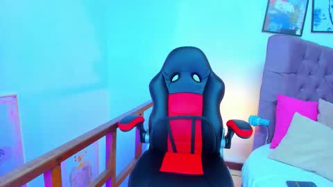 Queen online show from November 18, 6:31 pm