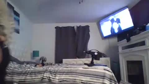 Snapshot of queenmayhem__ chatting on September 26, 1:03 am queenmayhem online show from September 26, 1:03 am