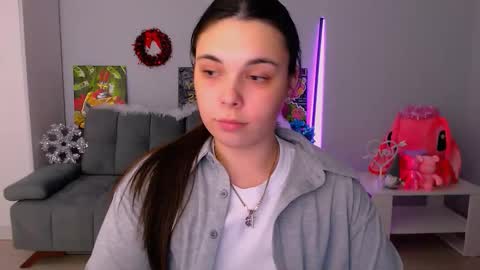 Patricia online show from November 18, 2:40 pm