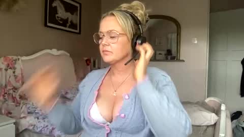 PrincessP333 online show from May 11, 2:45 pm