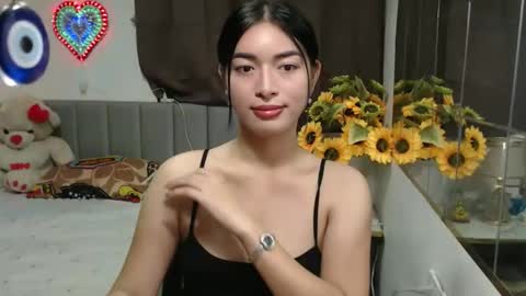 QueenPinay69 online show from December 4, 1:57 pm