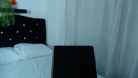 Valentina  online show from January 12, 12:05 am