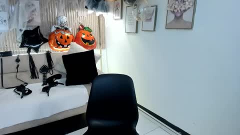 RACHEL ES online show from October 21, 6:28 am