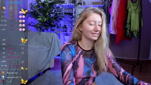 Snapshot of rachel_rut chatting on October 9, 4:49 am Rachel online show from October 9, 4:49 am