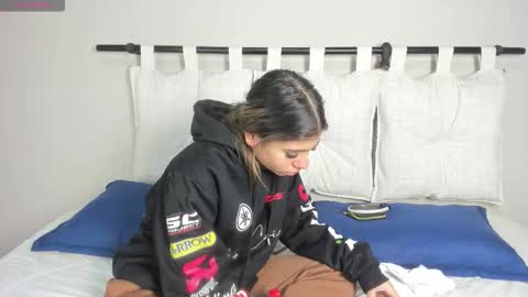 Rachell online show from January 9, 4:17 am