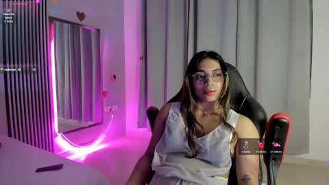 rachell_owen online show from December 5, 5:29 am