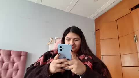 radiantgoddes online show from January 20, 1:32 pm