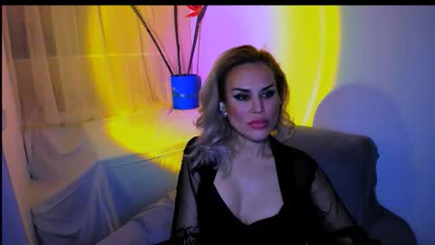 Snapshot of radmila_star chatting on September 24, 6:29 pm Radmila Star online show from September 24, 6:29 pm