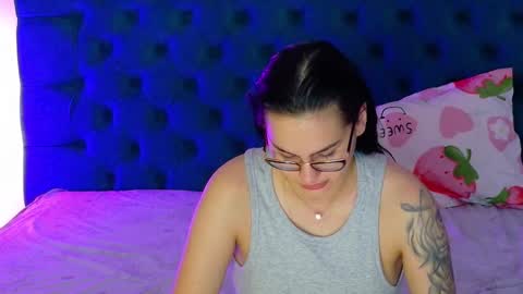 sweet peach online show from October 24, 6:42 am