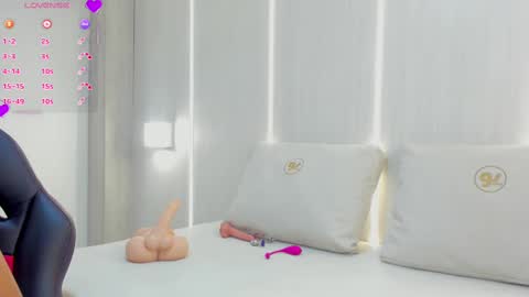 railey_rosse online show from March 5, 7:17 pm