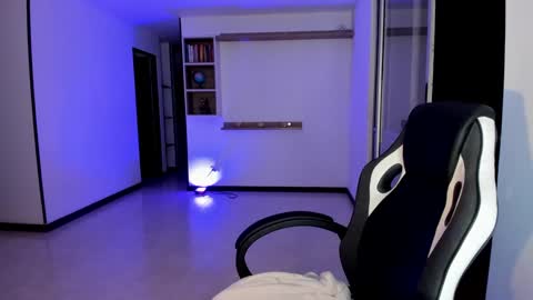 Snapshot of rainbow_jenny chatting on January 26, 12:05 am Jennyindependent model . online show from January 26, 12:05 am