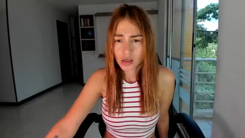 Snapshot of rainbow_jenny chatting on December 26, 10:52 pm Jennyindependent model . online show from December 26, 10:52 pm
