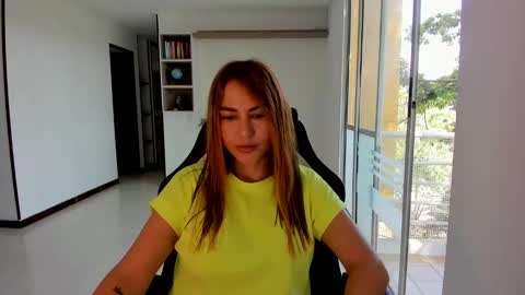 Snapshot of rainbow_jenny chatting on January 26, 7:09 pm Jennyindependent model . online show from January 26, 7:09 pm