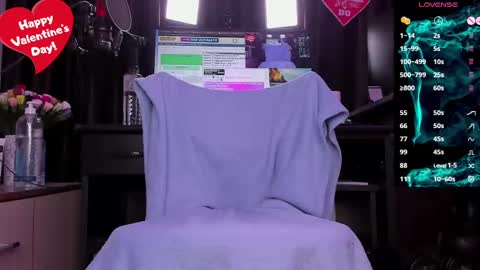 Laura online show from February 15, 4:03 am