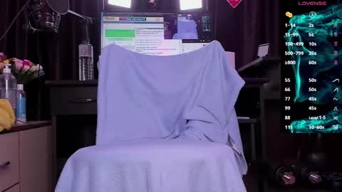 Laura online show from February 13, 3:39 am