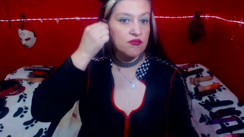 Sonia online show from March 22, 9:54 pm