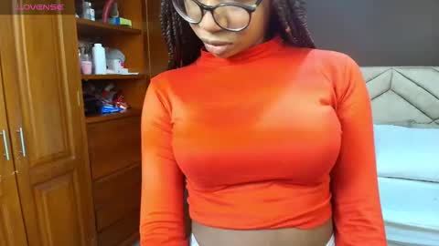 Raquel online show from October 23, 12:00 pm