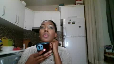 ravenbby online show from May 3, 6:55 pm