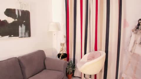 Raychell Black  online show from October 25, 4:14 pm