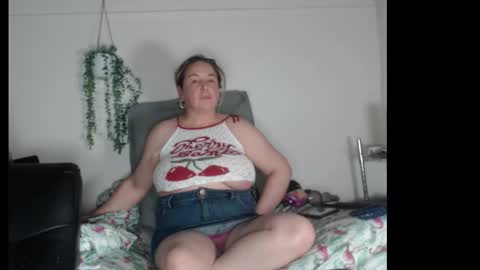 Fannie online show from January 9, 9:41 pm