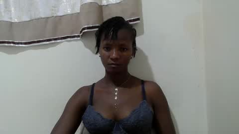 queen online show from November 16, 4:51 pm