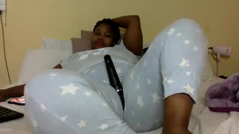 Snapshot of realsweetheart chatting on January 16, 6:27 pm REAL1SWEETHEART online show from January 16, 6:27 pm