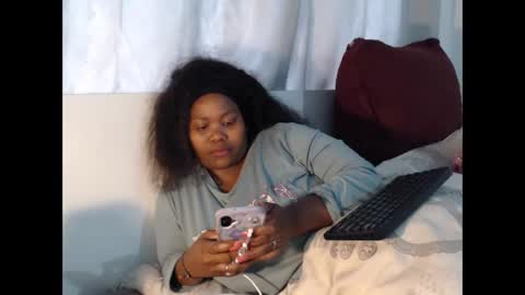 Snapshot of realsweetheart chatting on October 18, 6:49 am REAL1SWEETHEART online show from October 18, 6:49 am