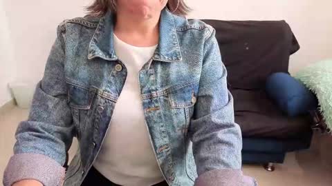 Rebbeca online show from January 5, 7:06 pm