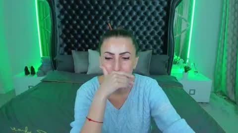 rebecca_diamonds online show from November 26, 7:20 am