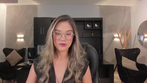 Rebe online show from February 11, 3:18 am