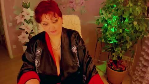 rebekkacharm online show from November 4, 5:40 pm