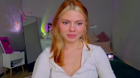 red__candy online show from November 16, 11:54 am