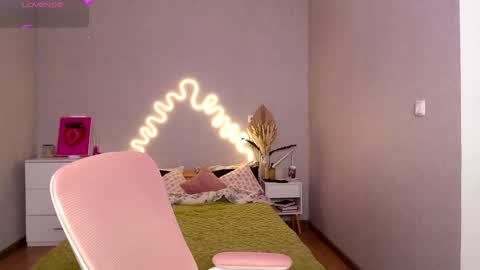 red__candy online show from December 2, 11:55 am