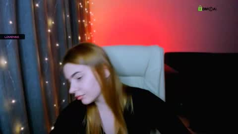 red__dizzy online show from November 13, 8:30 pm