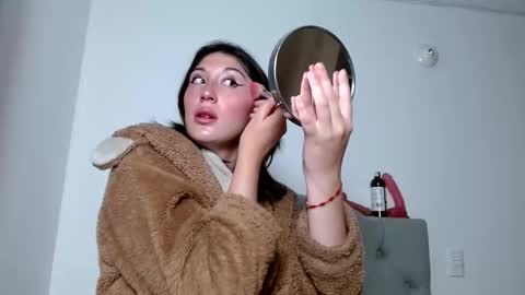 IG   OF red moonn online show from February 9, 11:04 am