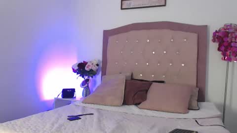 ANGELA online show from December 22, 9:07 pm