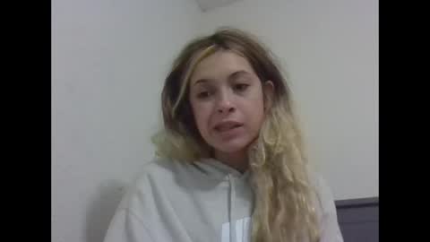 reddwaxx online show from December 18, 2:33 pm