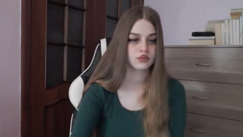 Lily online show from January 17, 1:46 am