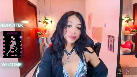 Snapshot of redhotter_ chatting on March 4, 8:27 pm Lili Lopez online show from March 4, 8:27 pm