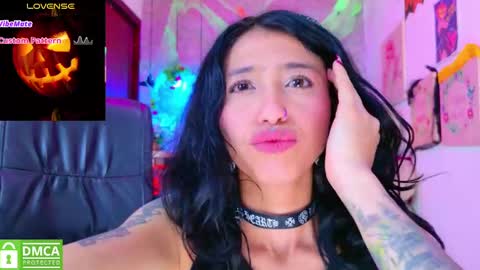 Snapshot of redhotter_ chatting on October 17, 9:07 pm Lili Lopez online show from October 17, 9:07 pm