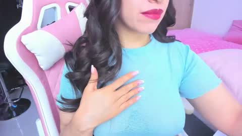 redski77 online show from September 19, 7:18 am