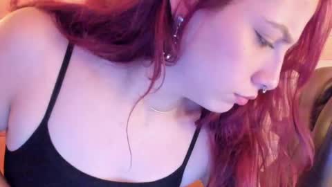 Snapshot of regina_blum chatting on January 11, 7:38 pm Regina online show from January 11, 7:38 pm