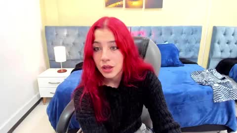 Snapshot of regina_blum chatting on March 7, 3:51 am Regina online show from March 7, 3:51 am