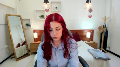 Snapshot of regina_blum chatting on February 26, 3:03 am Regina online show from February 26, 3:03 am