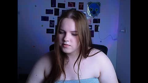 Reina online show from May 1, 11:46 am