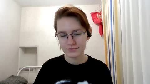 Claire online show from February 5, 5:49 pm